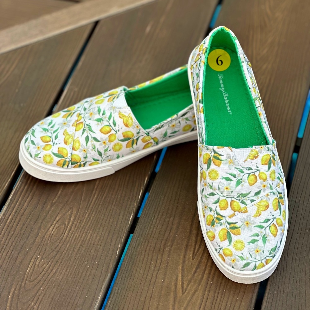 Tommy Bahama slip on shoes